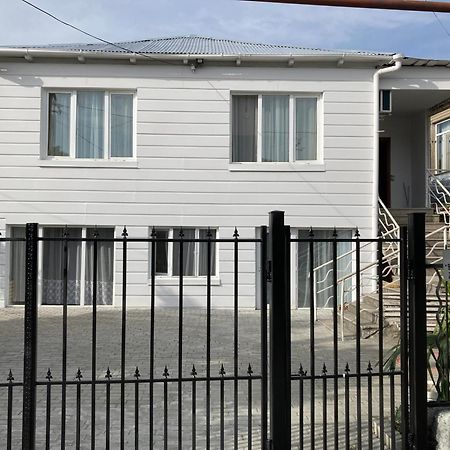 West House 호텔 코불레티 외부 사진